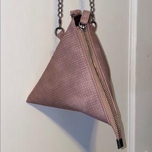 👻🧚🏻‍♀️ 5/$40! 🧚🏻‍♀️ Dusty Pink Geometric Purse